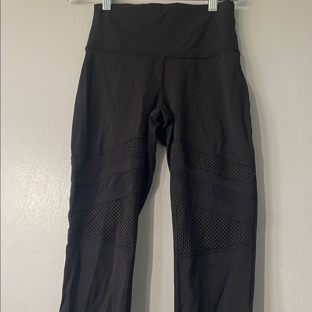 Lululemon High-Waist net mesh Detail Leggings
